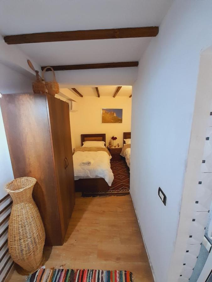 Guest House Maria - Berat Castle Экстерьер фото