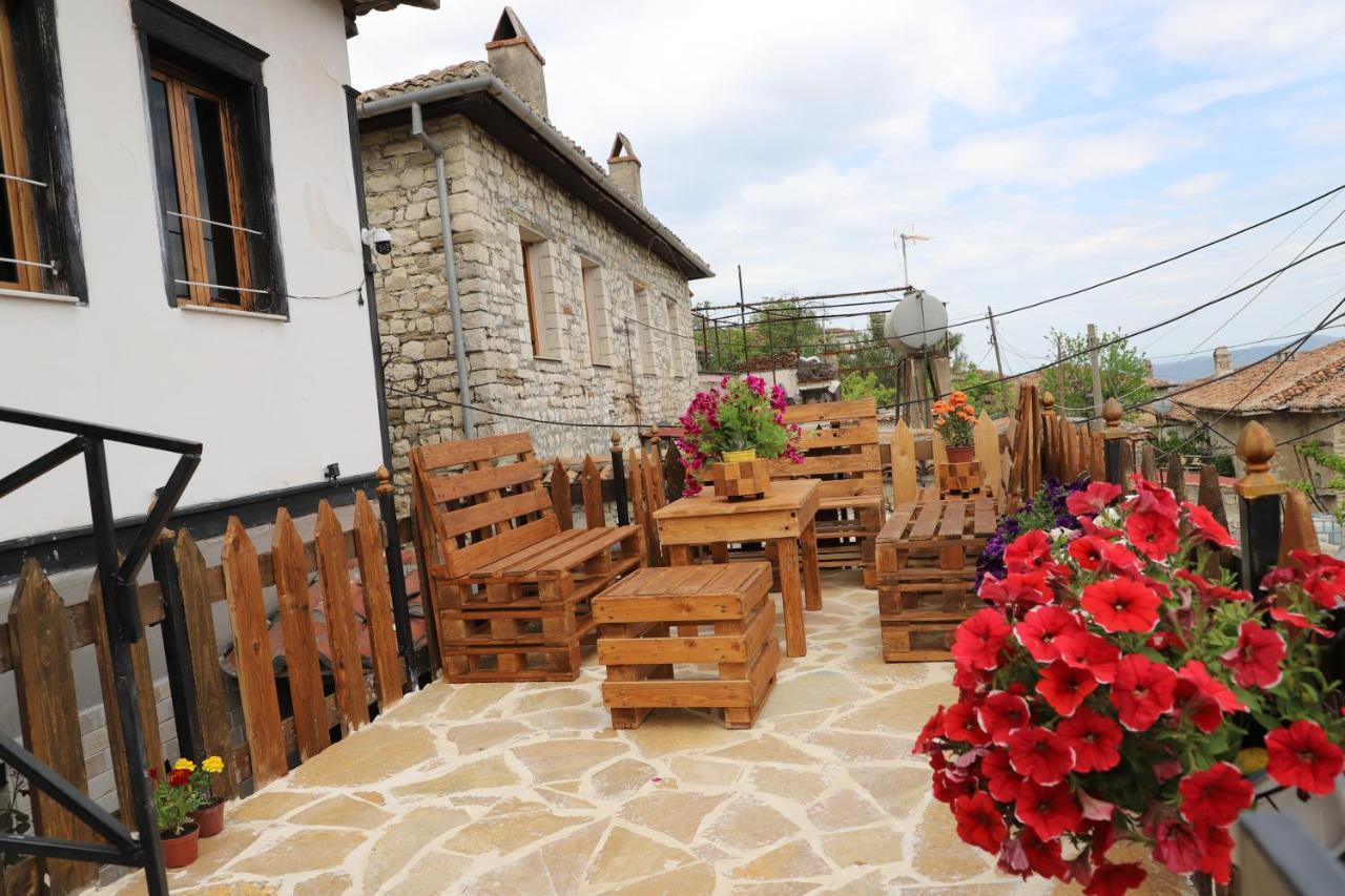 Guest House Maria - Berat Castle Экстерьер фото